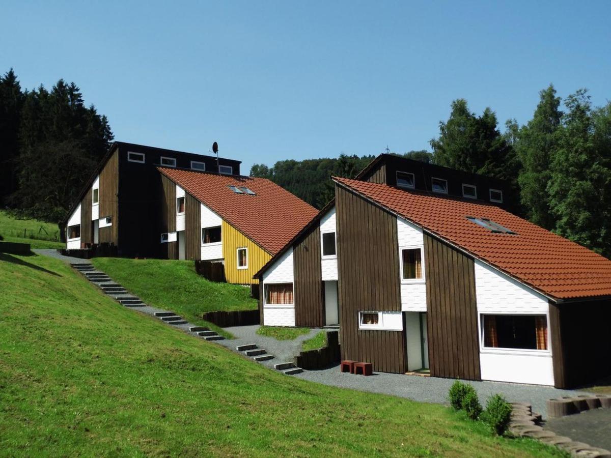 Typ Fuchsbau Hotel Schmallenberg Buitenkant foto