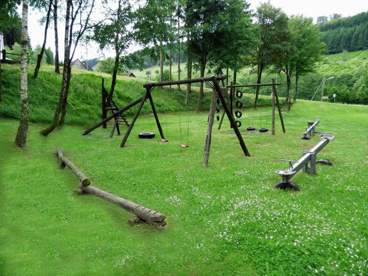 Typ Fuchsbau Hotel Schmallenberg Buitenkant foto